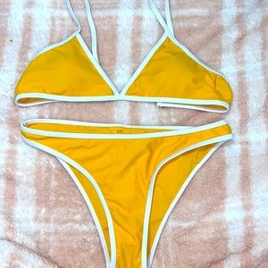 Yellow triangle bikini